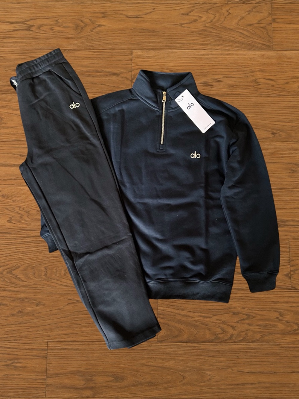 ALO Navy UNISEX Quarterzip Sweater + Uncuffed Pants Set Sizes L,XL